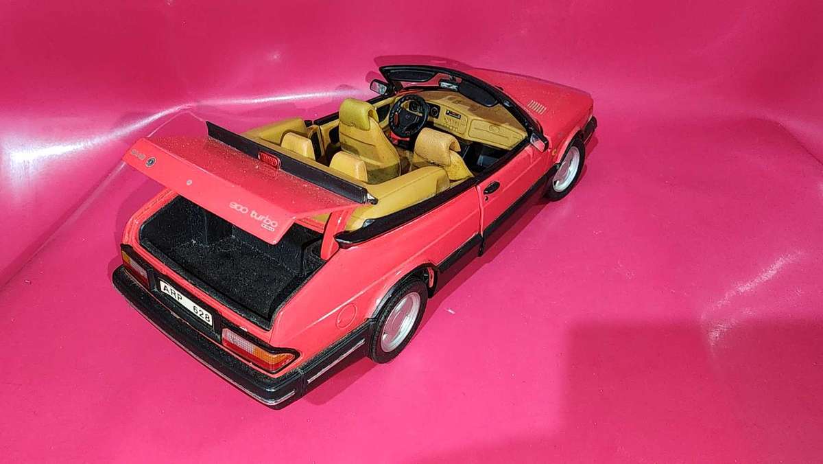 Saab 900 Turbo (1:18) by Anson