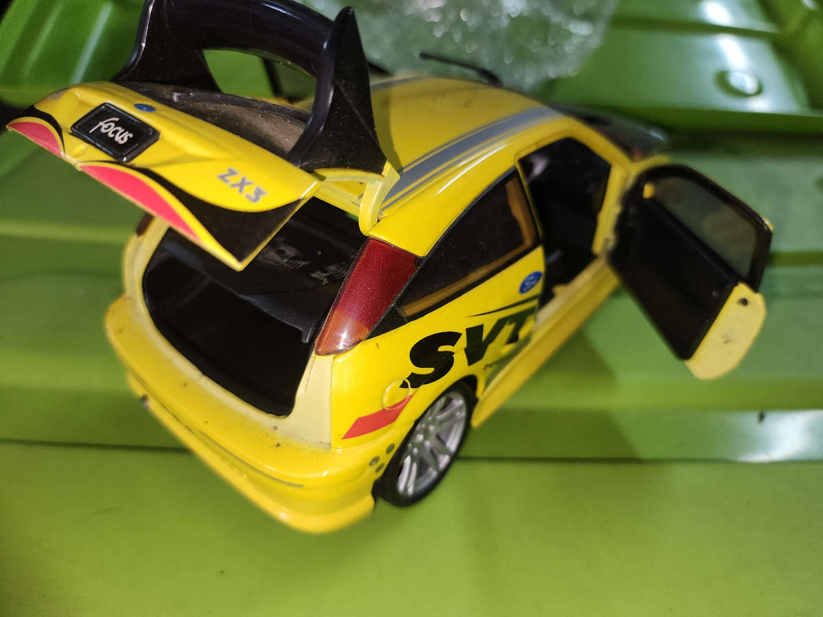 Ford Focus Tuner (1:18) Motormax
