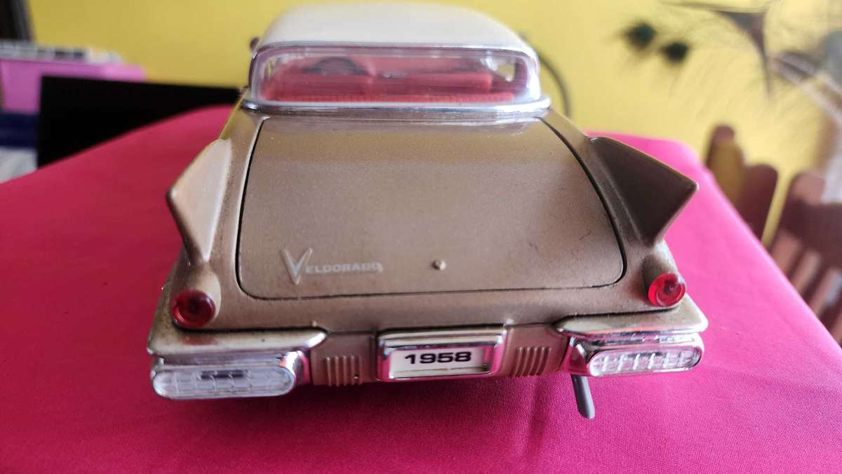 Cadillac Eldorado 1,18