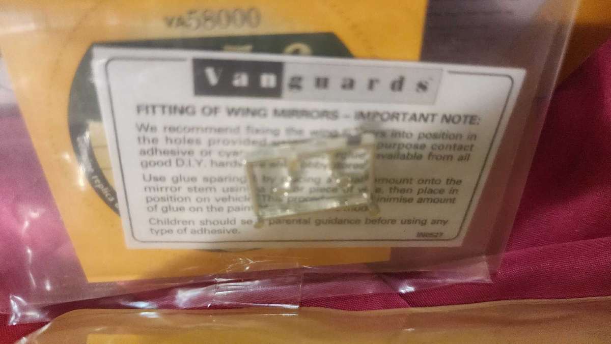 Morris Minor 100  By Vanguards