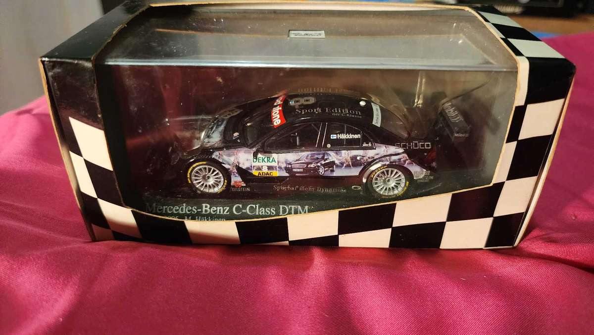 2005 DTM Mercedes C-Ckass Häkkinen by Minichamps