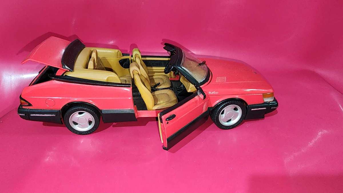 Saab 900 Turbo (1:18) by Anson
