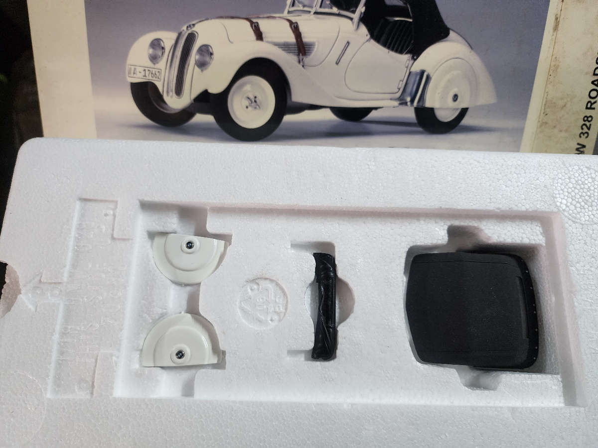 BMW 328 (1:18) Autoart