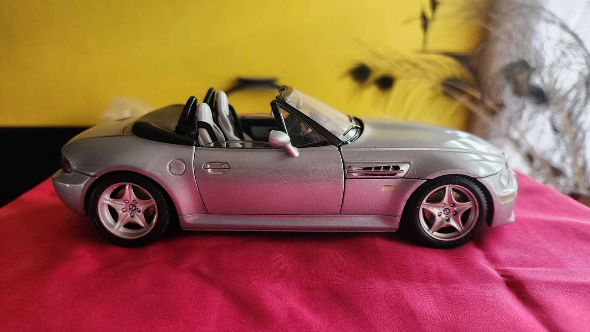 BMW M-Roadster  1:18 Bburago