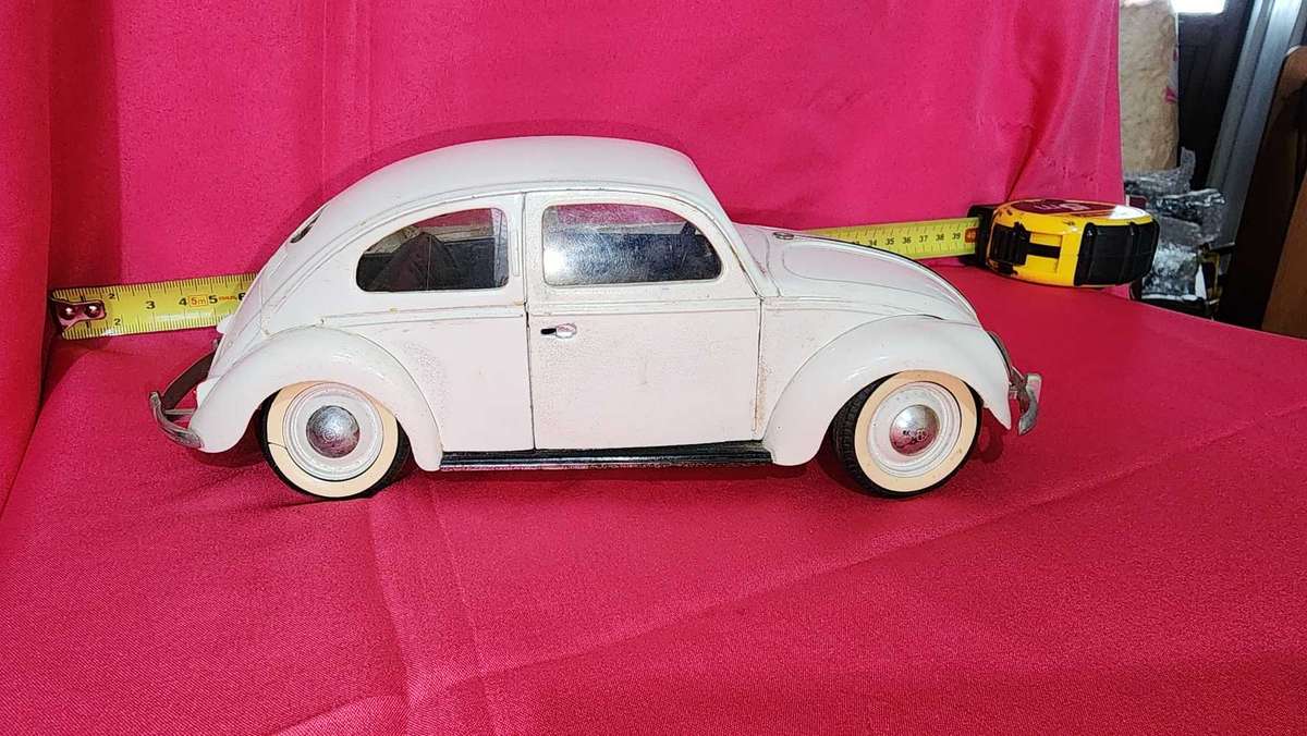 VW Beetle By Solido (1:18)
