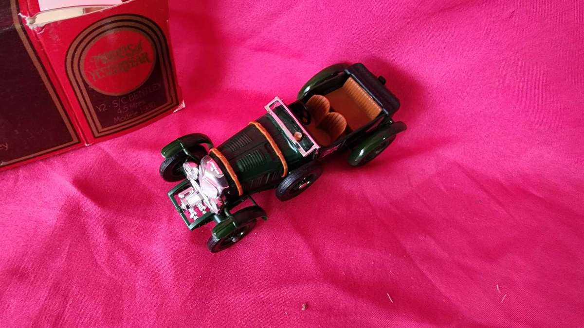 1930" 4,25Litre Super Charged Bentley ( Models of Yesteryear)