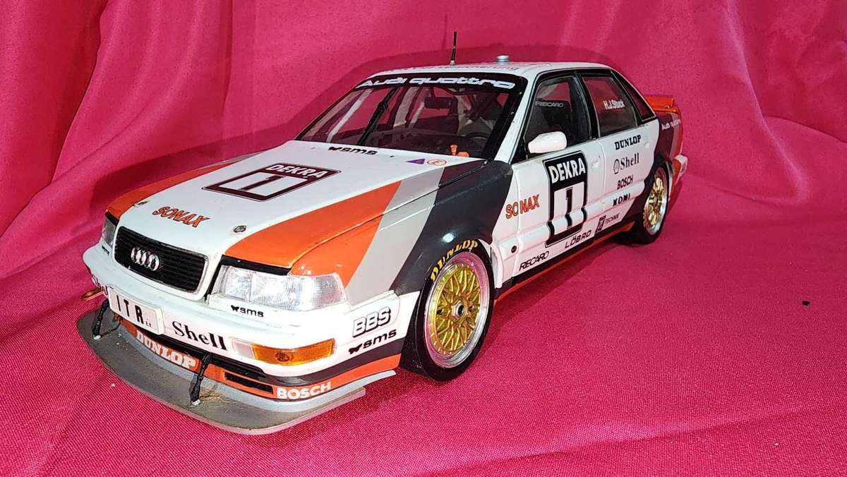 AUDI V8 Quattro (H Stuck) 1:18