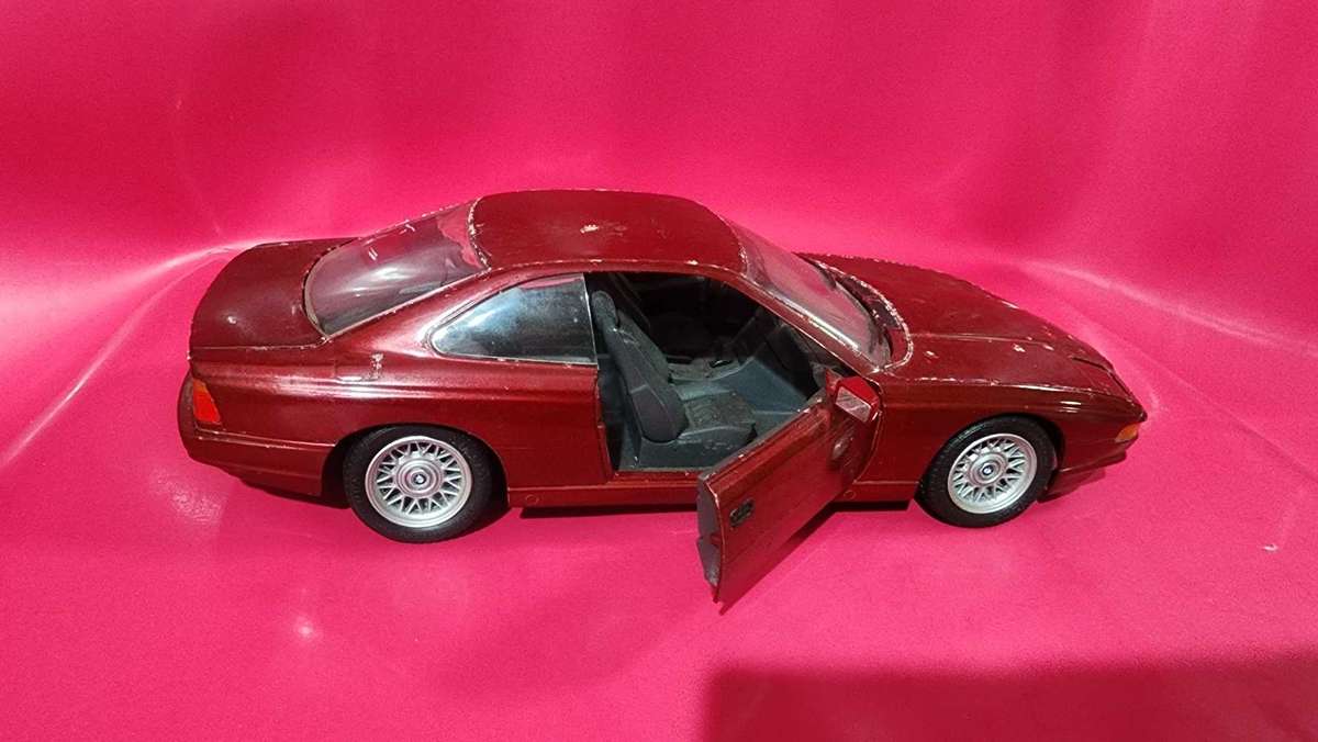 BMW 850i by Revell