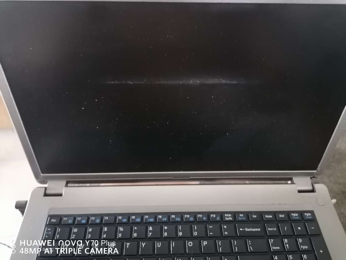 Gigabyte i7 6700 GTX950 Gaming Laptop (Please Read)