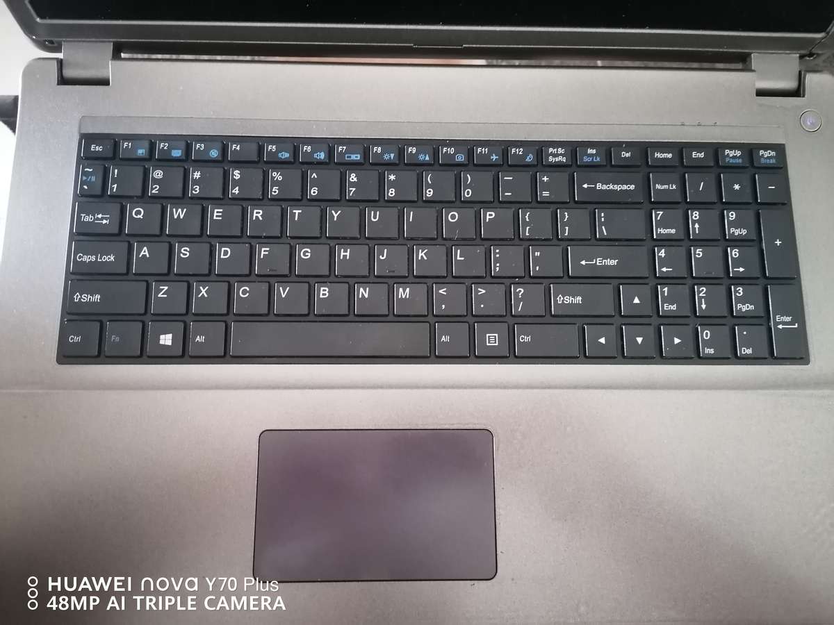 Gigabyte i7 6700 GTX950 Gaming Laptop (Please Read)