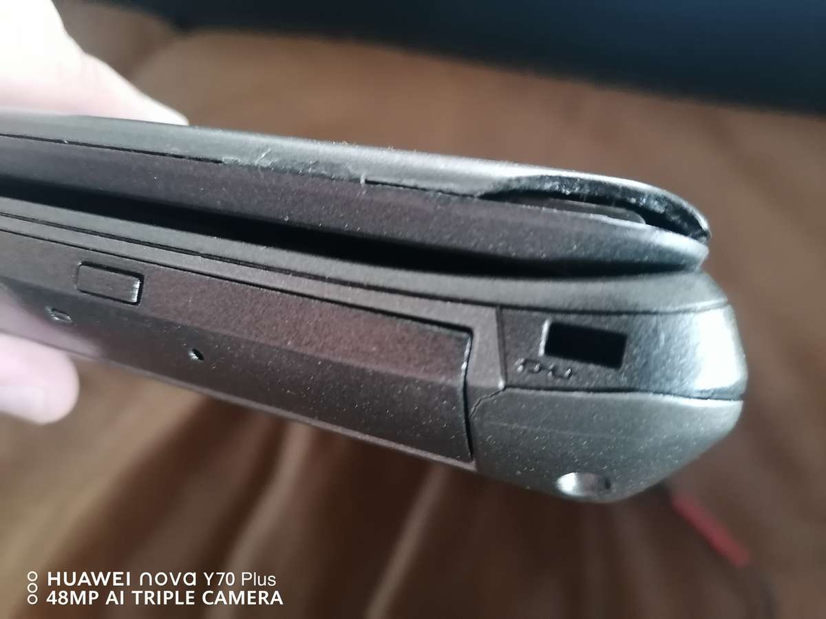 Gigabyte i7 6700 GTX950 Gaming Laptop (Please Read)