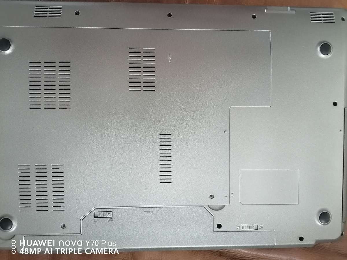 Gigabyte i7 6700 GTX950 Gaming Laptop (Please Read)