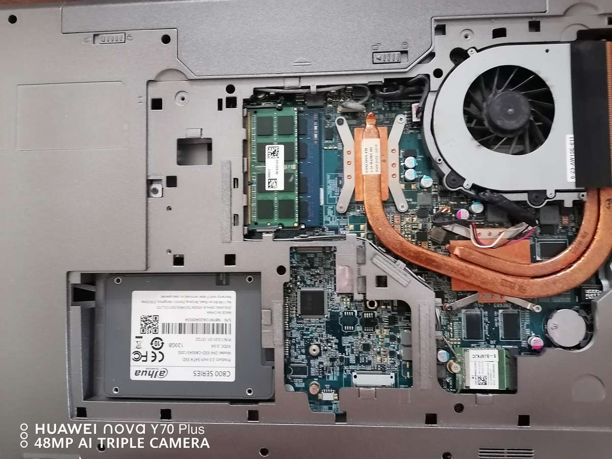 Gigabyte i7 6700 GTX950 Gaming Laptop (Please Read)