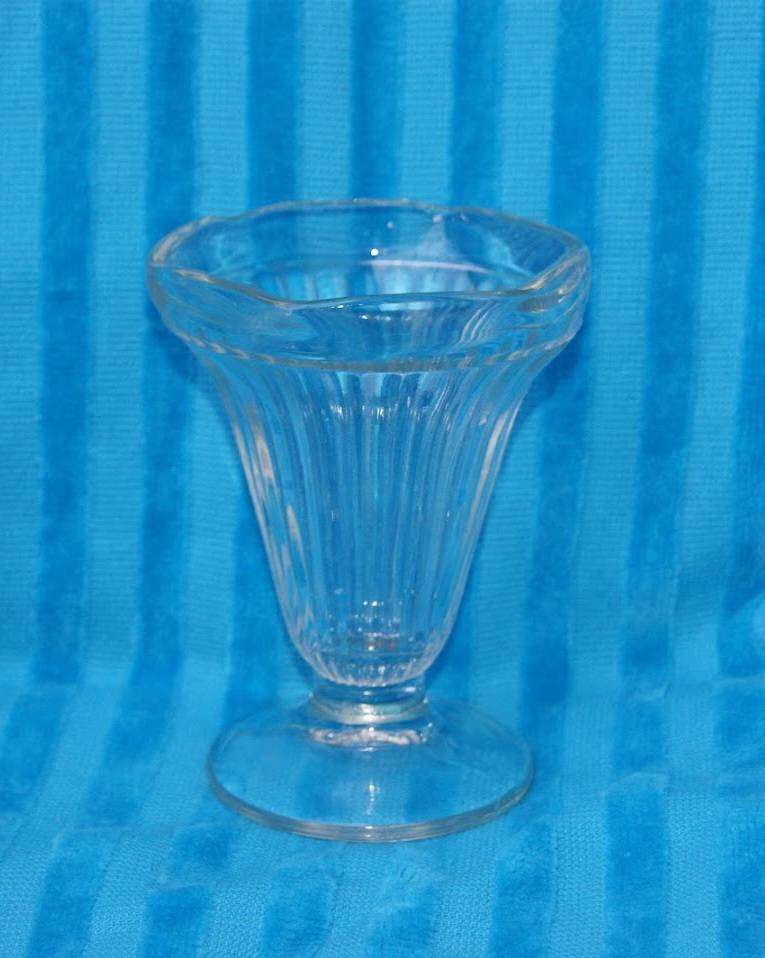 Vintage Ice Cream Sundae Dish