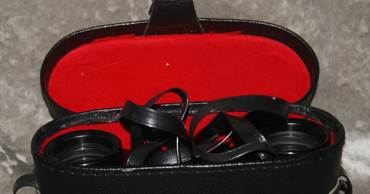 Pair of "Plus" 7x35 extra wide angle binoculars @@ CCRRAAZZYY R1 START