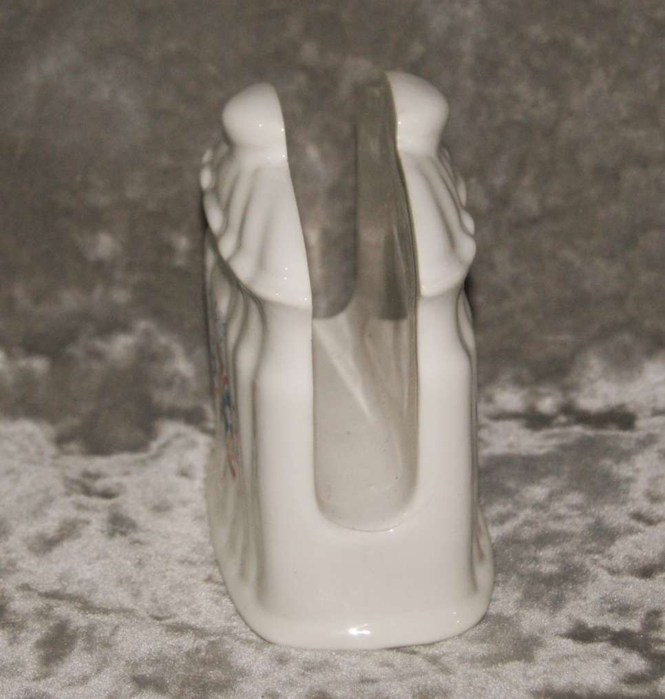 Vintage ceramic serviette holder