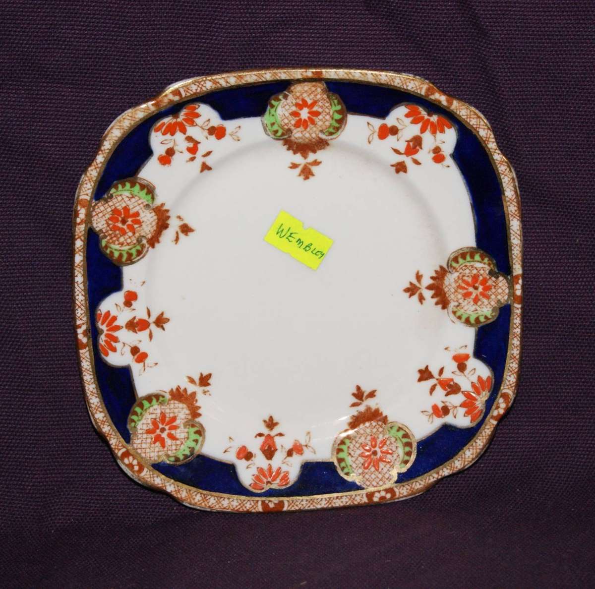 Royal Albert "Wembley" Cake Plate (2of2)