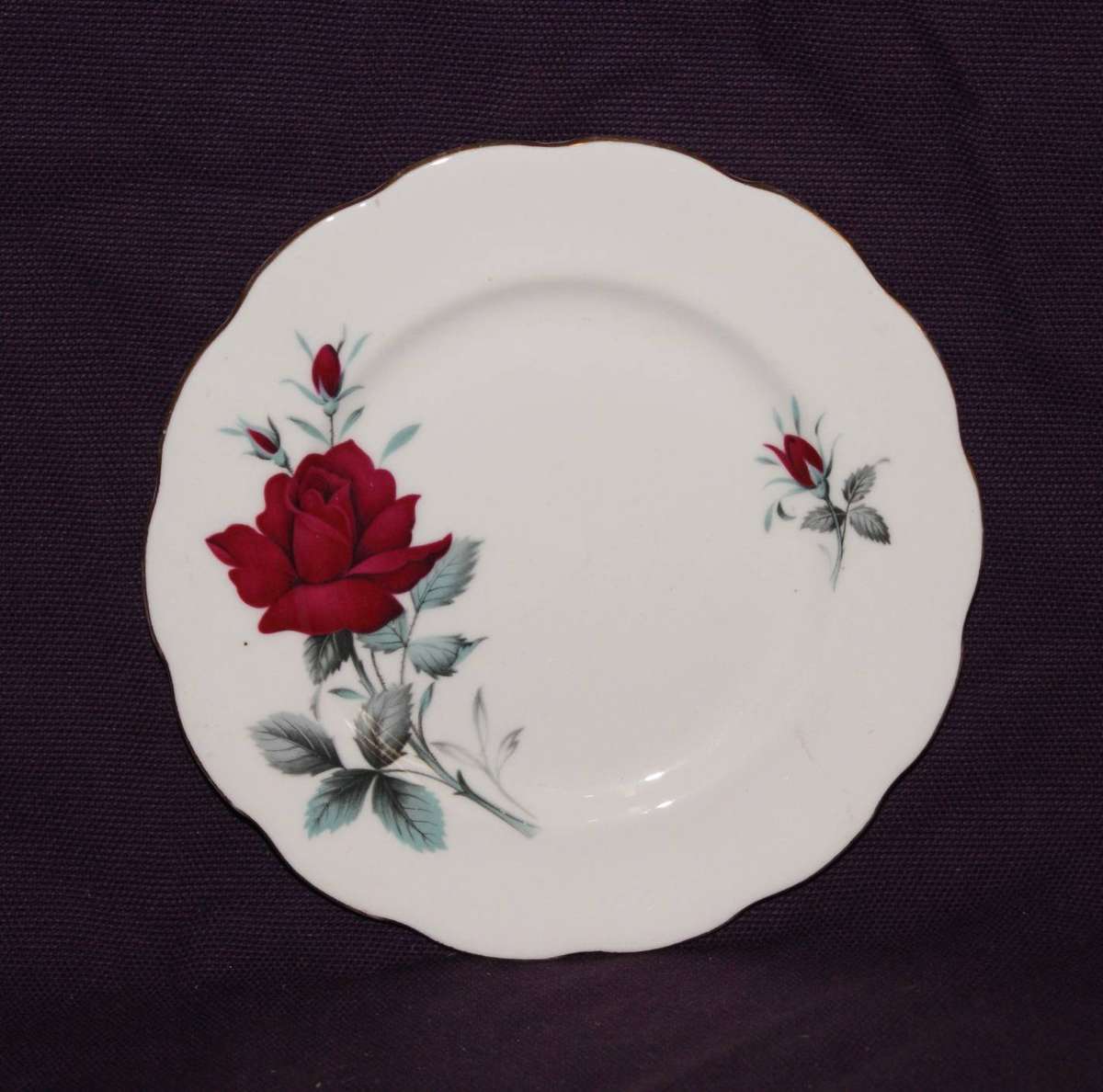 Royal Albert "Sweet Romance" Cake Plate (6of7)
