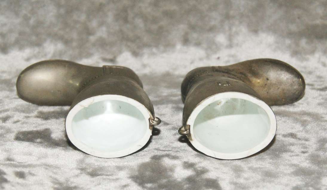Pair of vintage silver plated tot measure boots 1oz