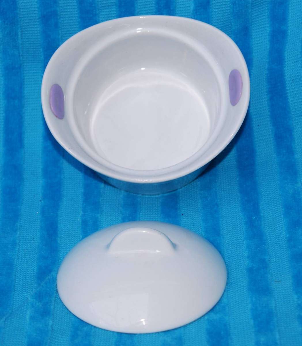 Porcelain Sauce Dish with Lid
