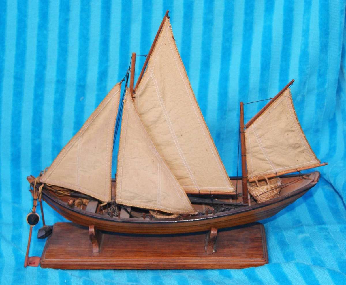 Vintage Premium Teak Maritime Boat Model