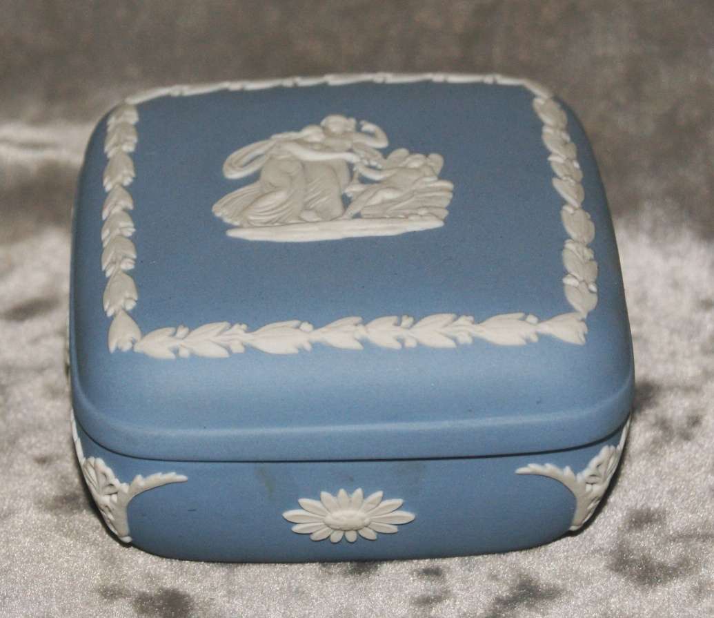 Wedgwood blue jasperware trinket box