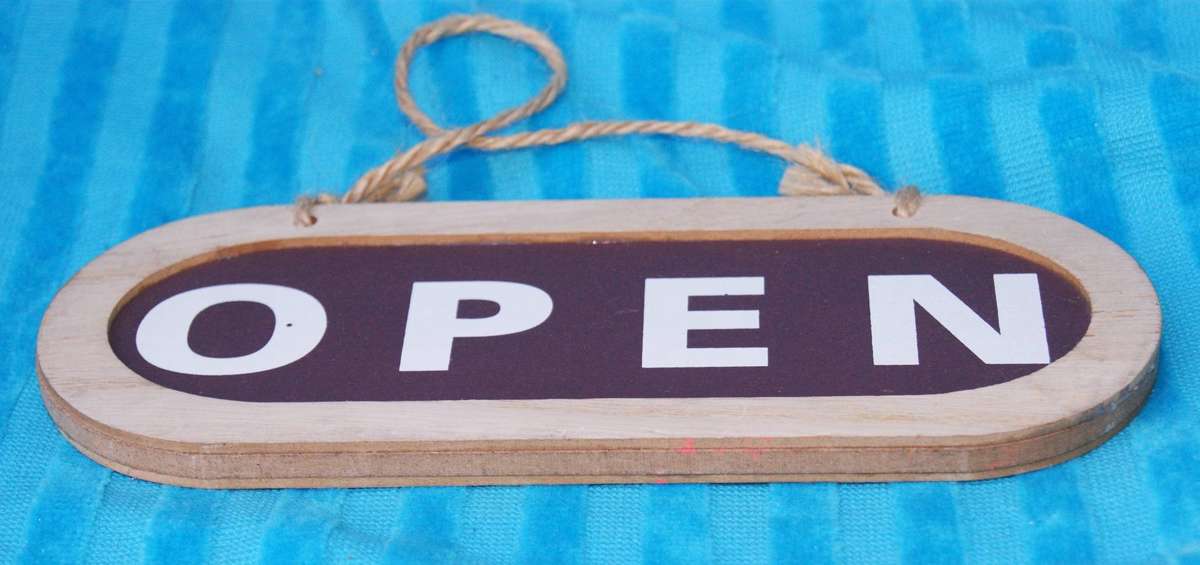 Closed/ Open Sign