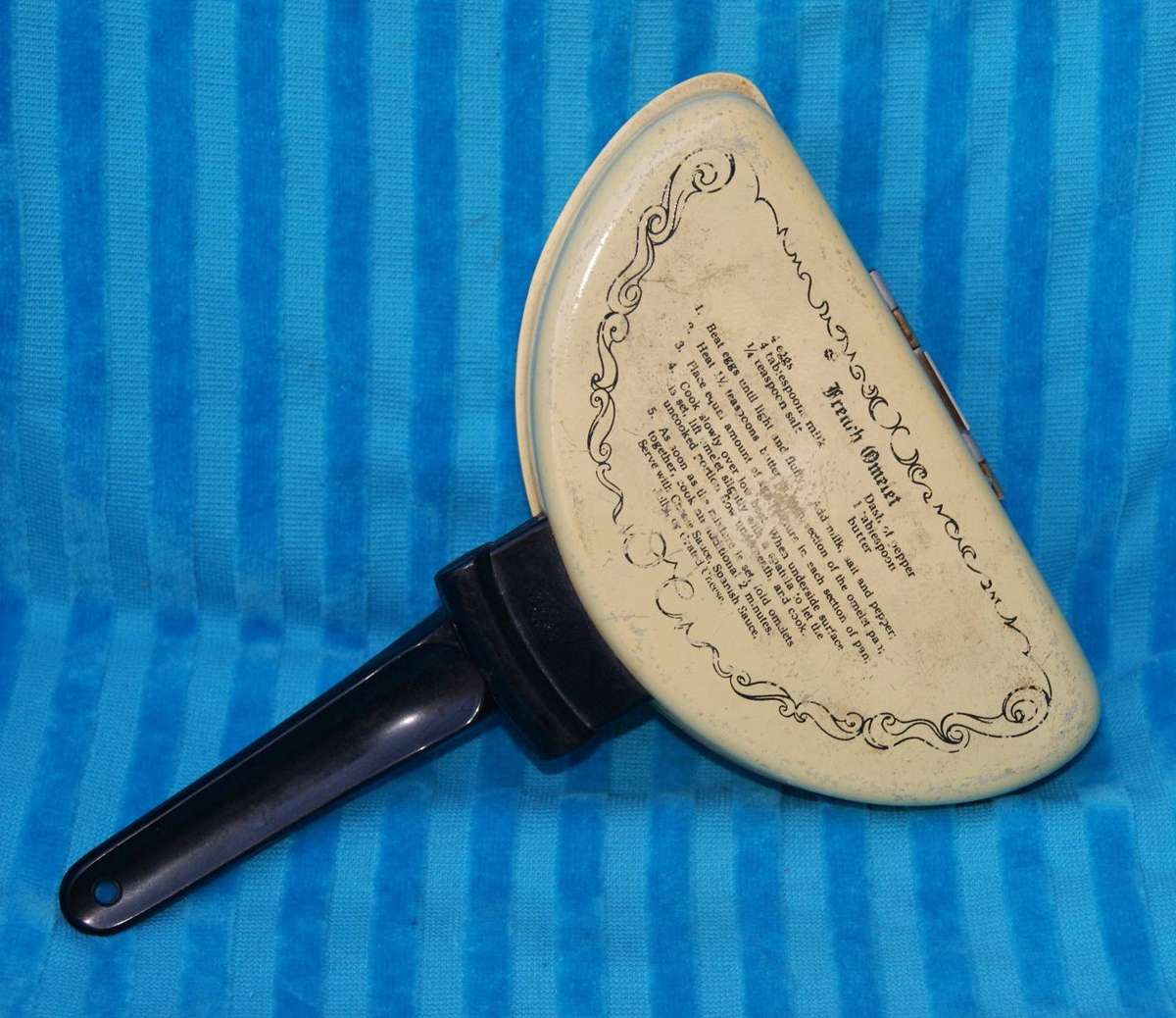 Vintage Mirro Easy Omelette Pan