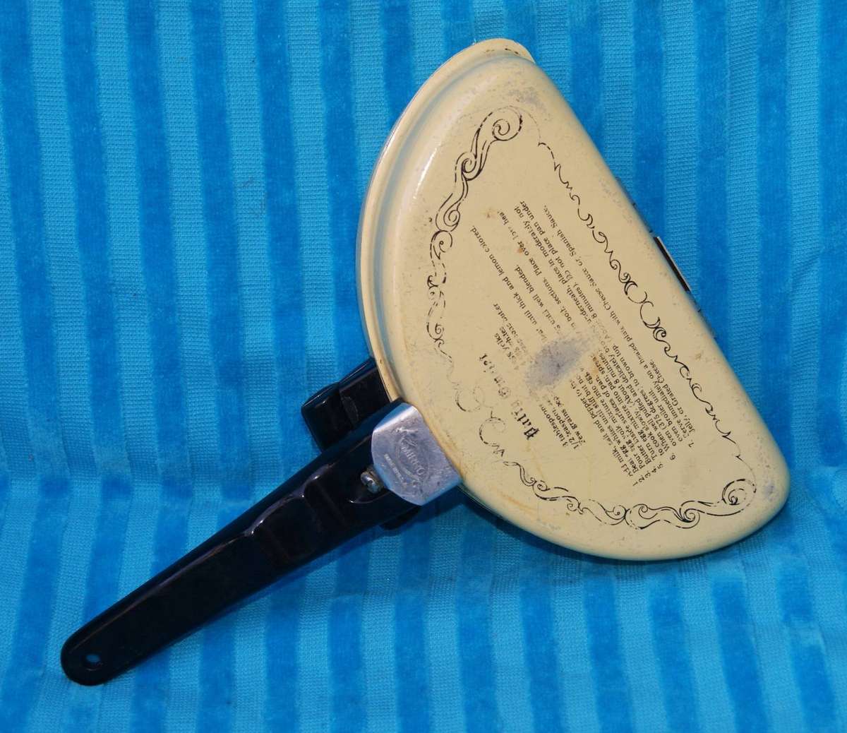 Vintage Mirro Easy Omelette Pan