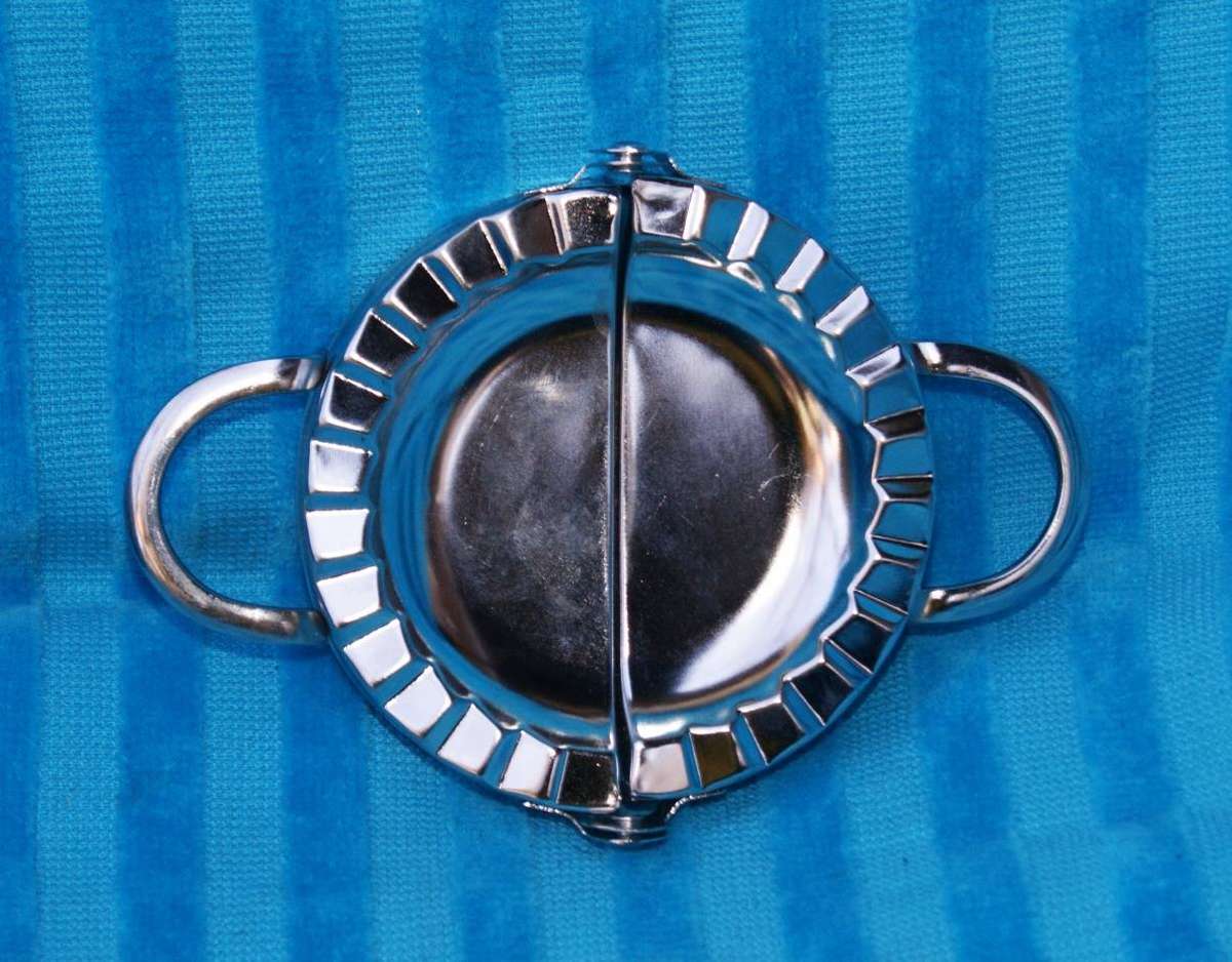 Mini Pie Maker