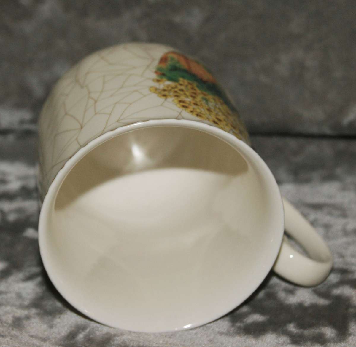 William James "Victoria's Garden" mug (1of3)