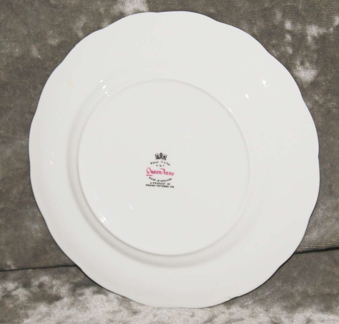 Queen Anne Blue Leaf side plate/ cake plate (2 of 5)