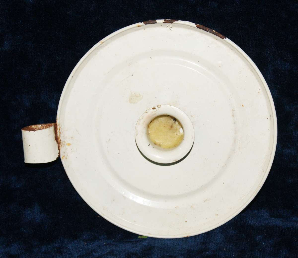 Enamel candle holder