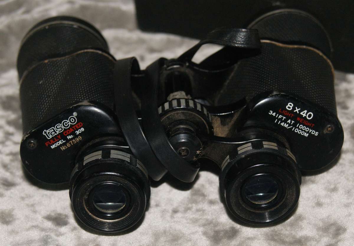 Tasco 8x40 lightweight fully coated model 309 binoculars in original box @@ CCRRAAZZYY R1 START