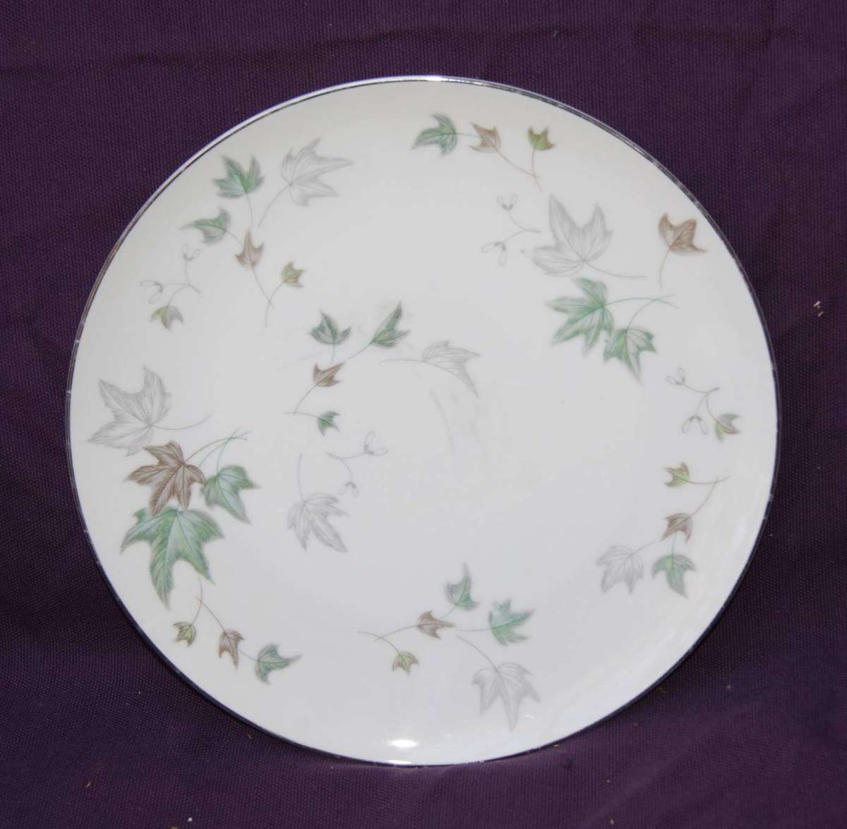 RC Noritake Mapleleaf Dinner Plate (5of6)