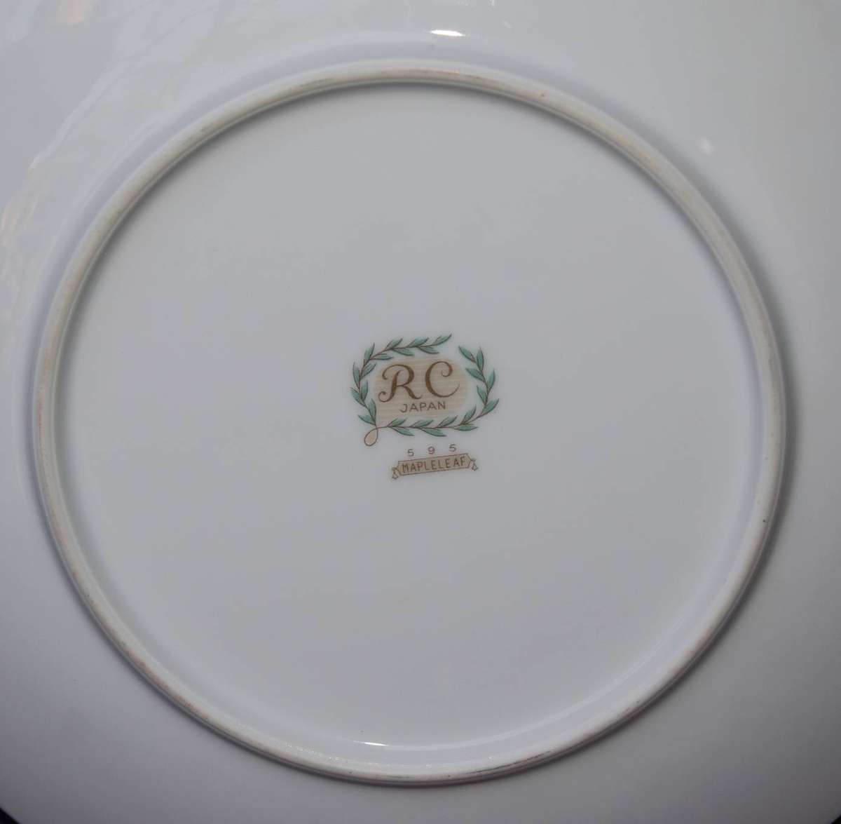 RC Noritake Mapleleaf Fish Plate (1of5)