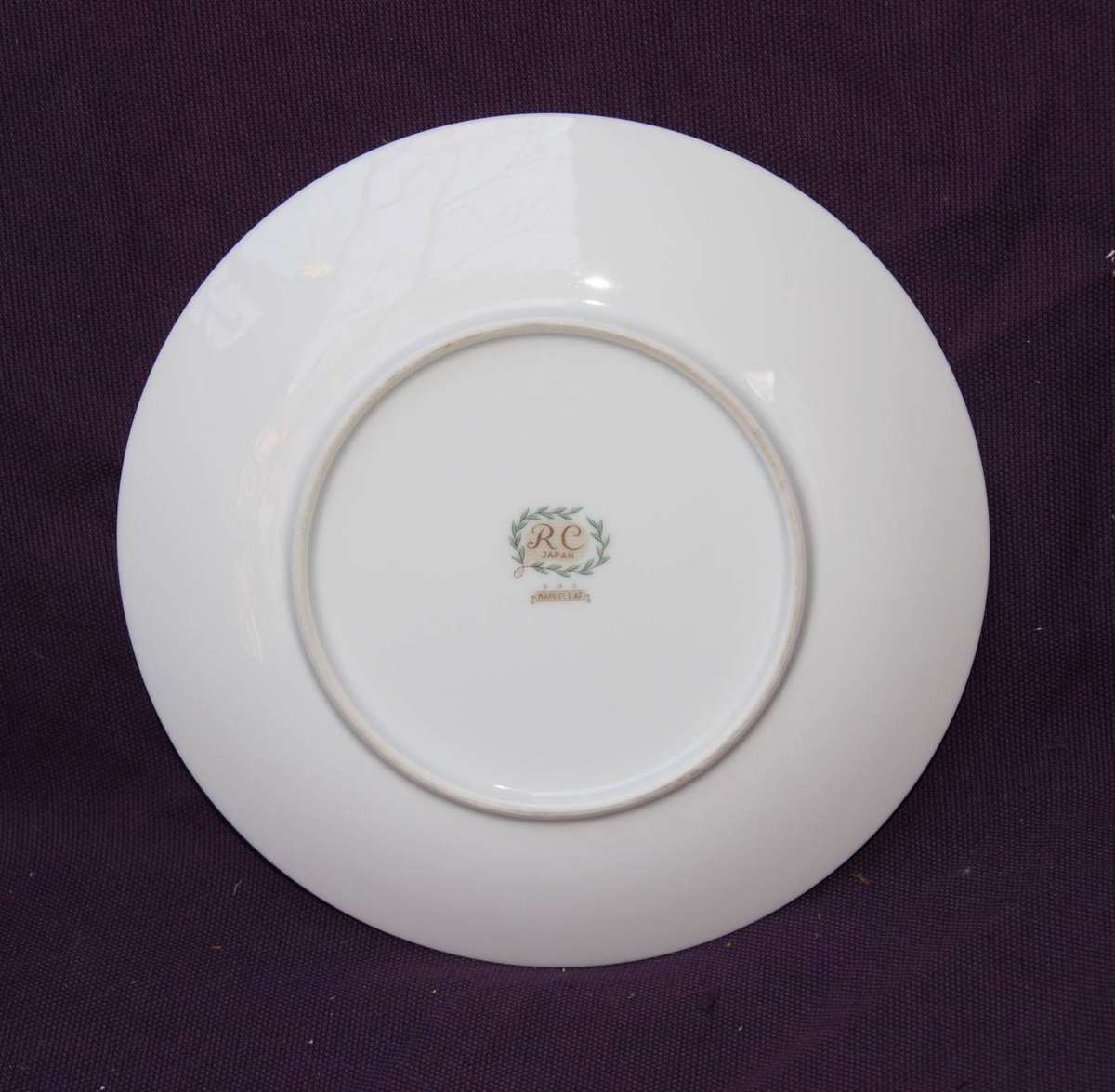 RC Noritake Mapleleaf Fish Plate (3of5)