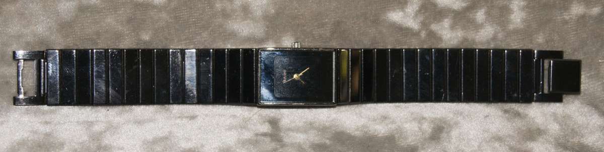 Rado ladies watch (needs battery)