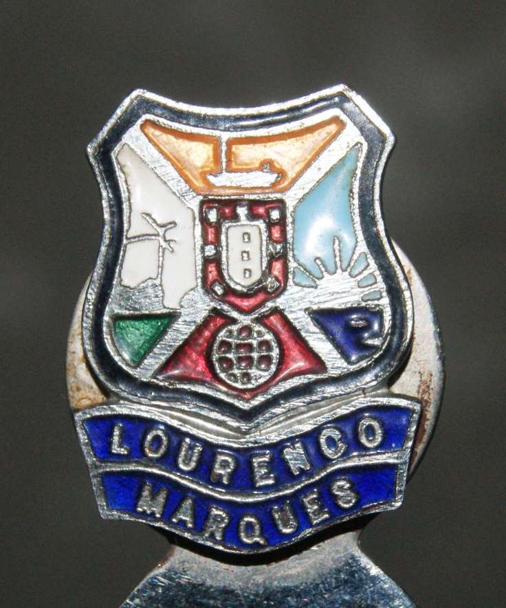 Vintage "exquisite" Lourenco Marques book mark @@ CCRRAAZZYY R1 START