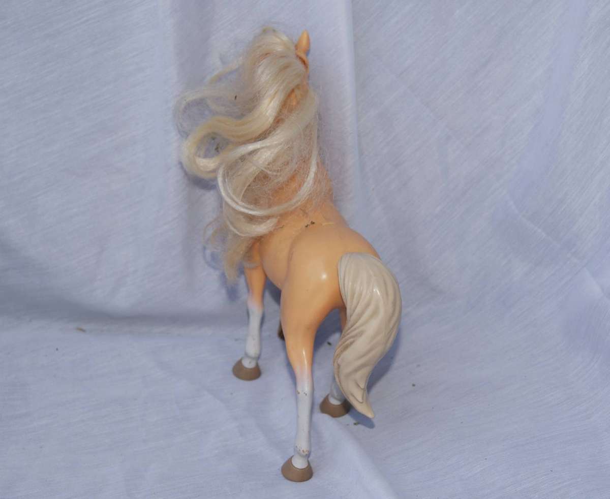 Mattel Spirit Untamed Chica Linda Horse