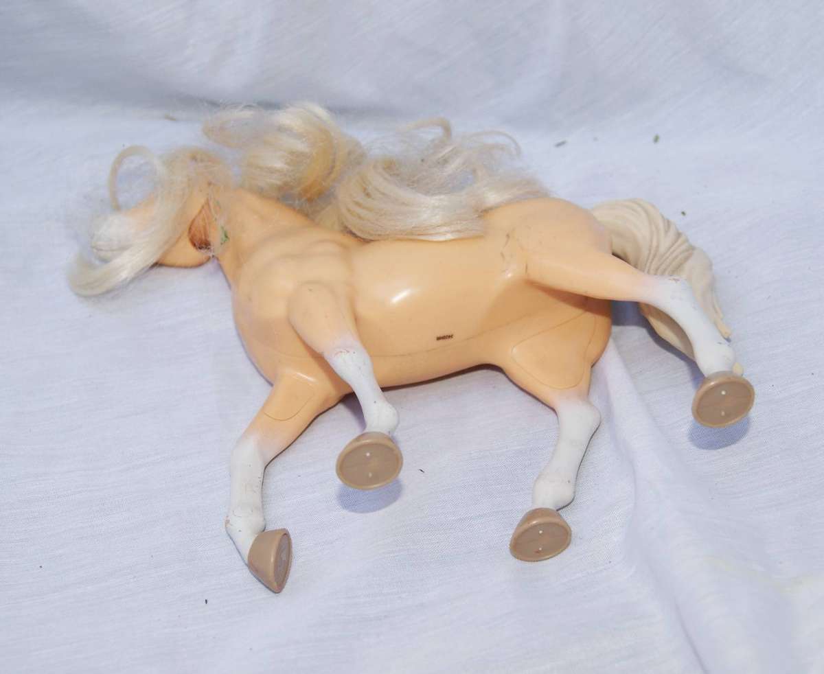 Mattel Spirit Untamed Chica Linda Horse