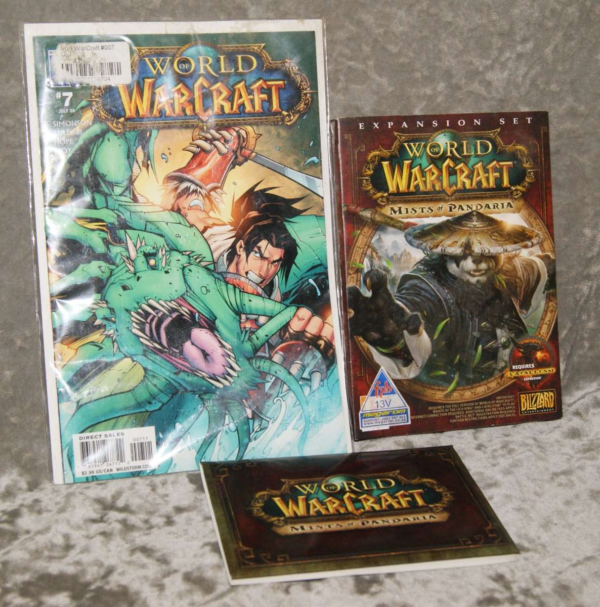 World of Warcraft Expansion Pack and WoW Number 7 Comic Book