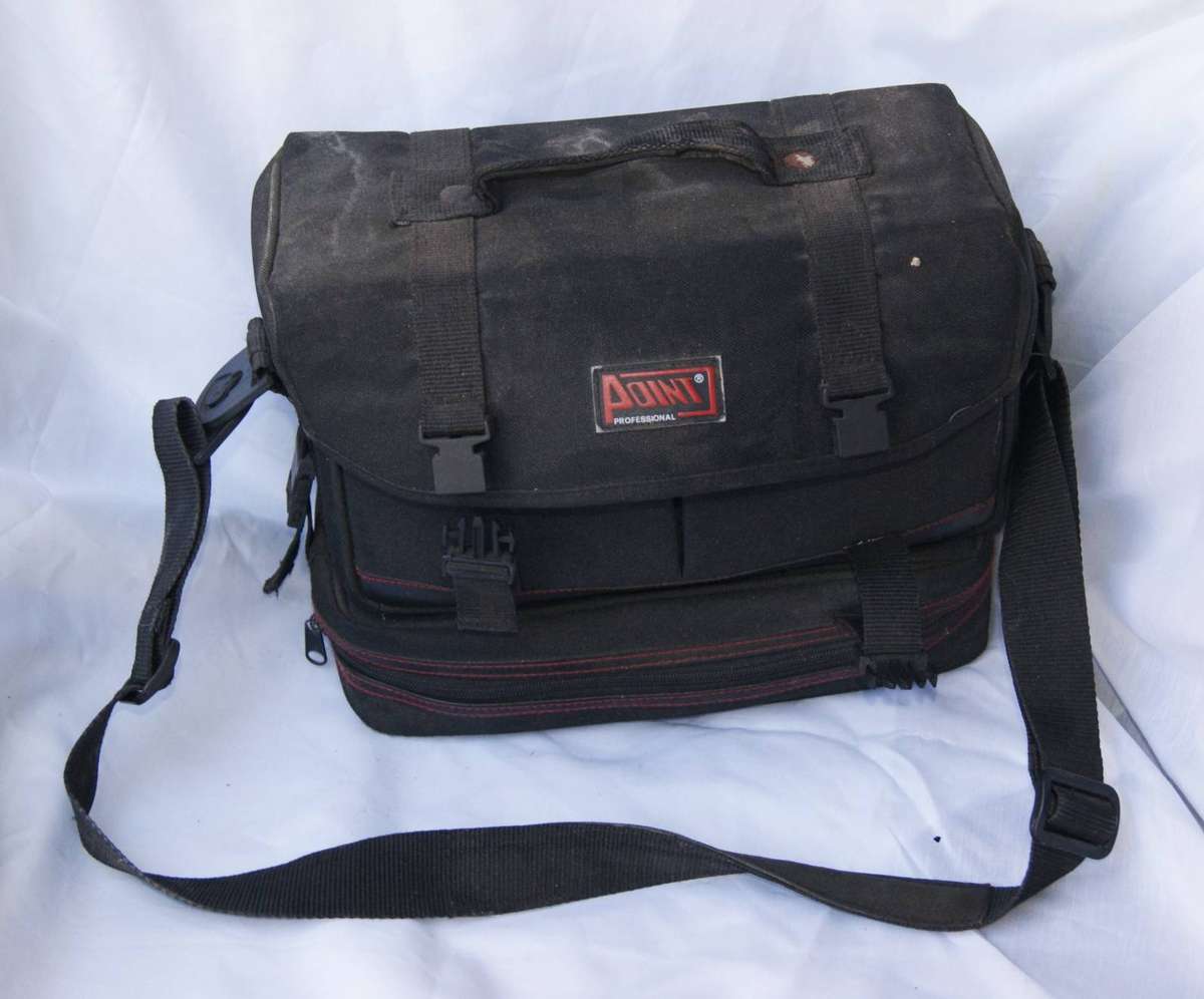 Sony Handycam Vision Camcorder in Point Professional Camera Case (with accessories)
