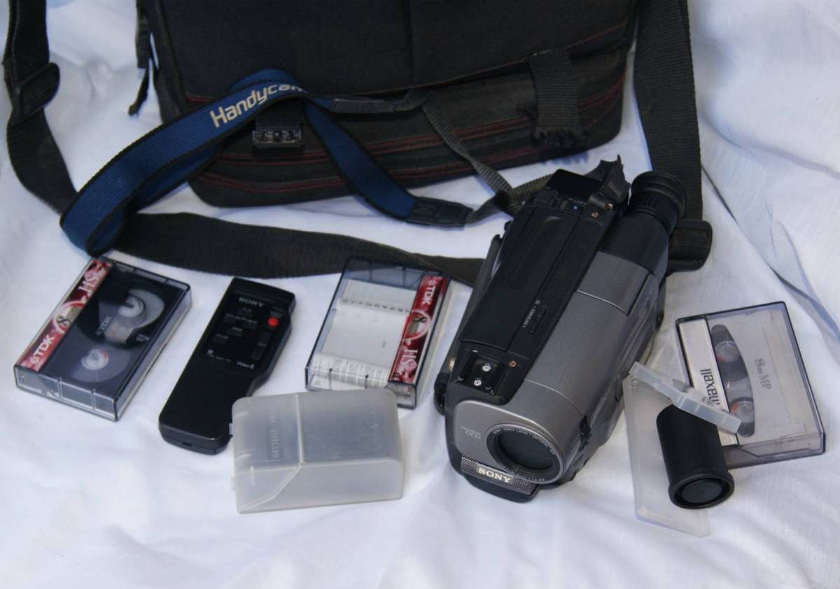 Sony Handycam Vision Camcorder in Point Professional Camera Case (with accessories)