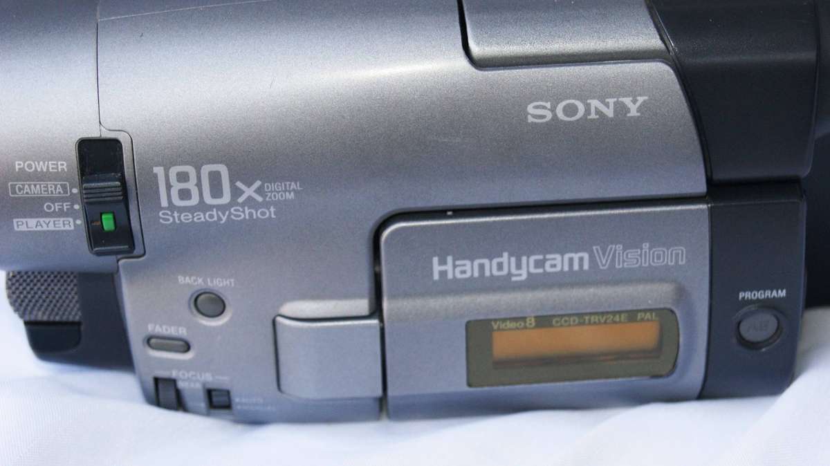 Sony Handycam Vision Camcorder in Point Professional Camera Case (with accessories)