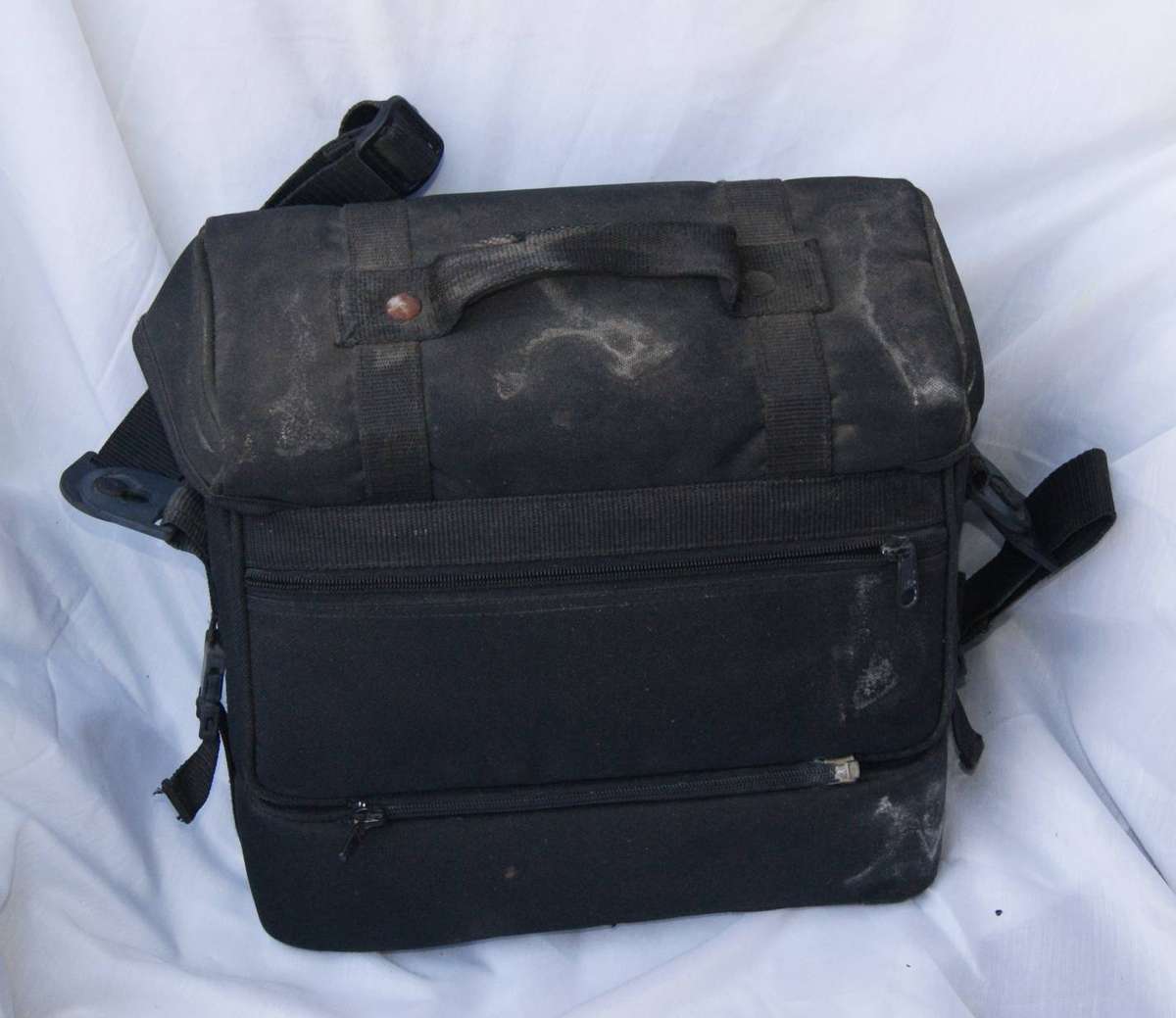 Sony Handycam Vision Camcorder in Point Professional Camera Case (with accessories)