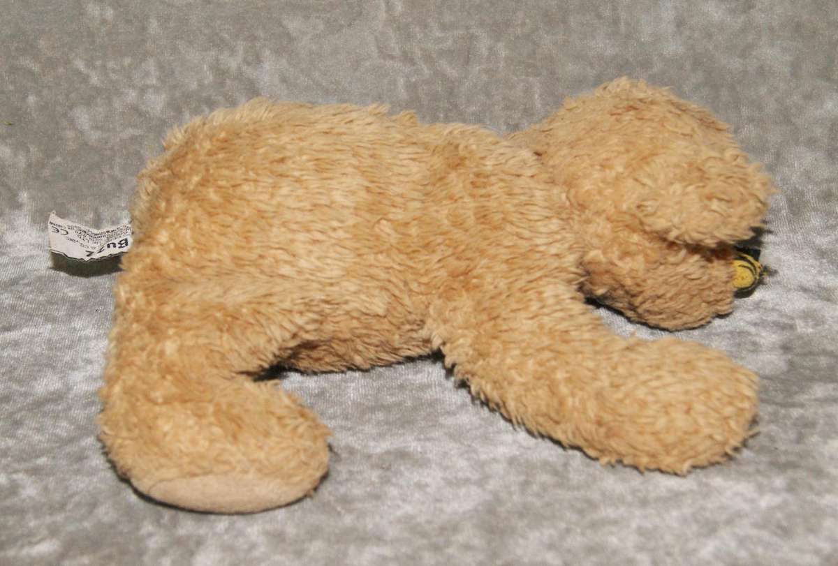 Plush Russ bear with bee on nose (damaged bee) @ Crazy R1 start