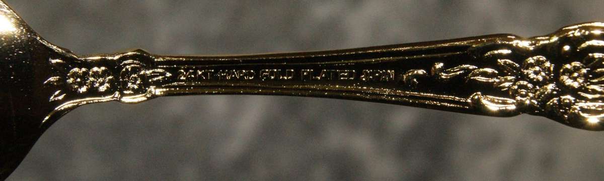 Greensons 24kt gold plated "Carol Anne" pattern teaspoons @ Crazy R1 start