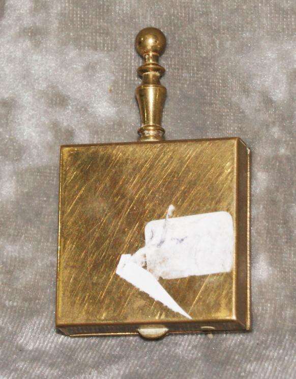 Mother of pearl and brass traveling ashtray @ Crazy R1 start