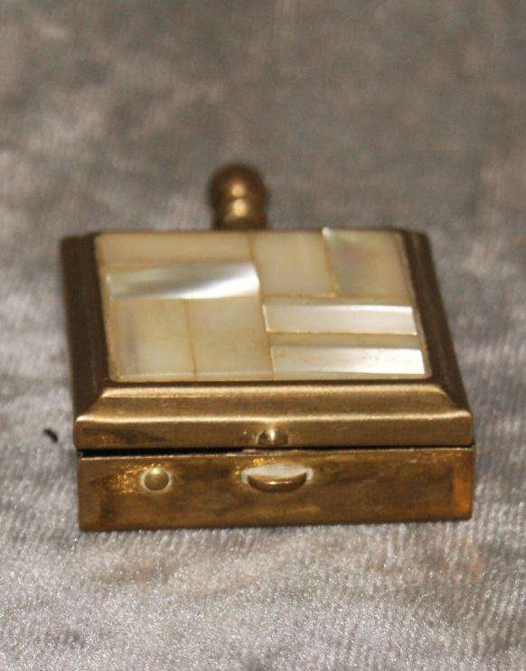 Mother of pearl and brass traveling ashtray @ Crazy R1 start